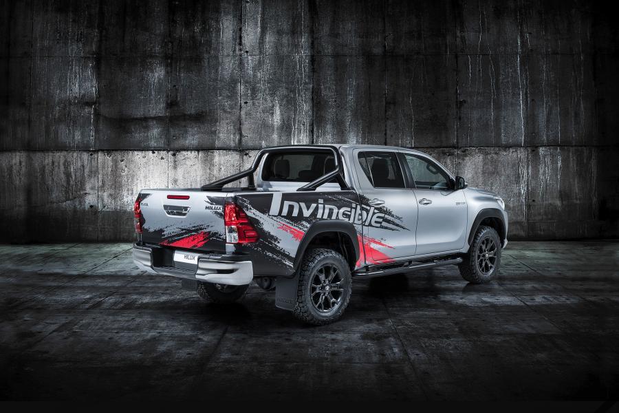  Toyota Hilux Invincible 50 2017 года  (фото 5 из 13)